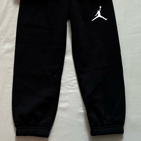 Jordan 2-pc set boys $48 - Picture 4 of 4